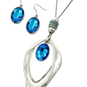 BLUE GLASS & RHINESTONE PENDANT NECKLACE